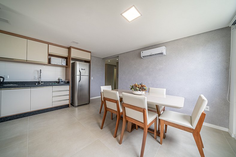 Apartamento 2 suítes com vista para o mar de Mariscal