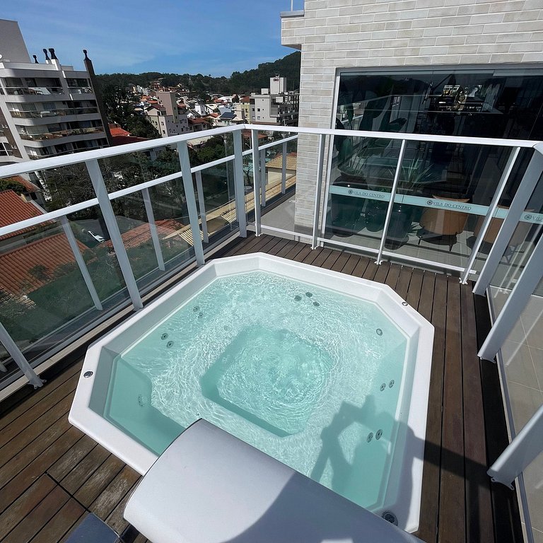 Apartamento en condominio con jacuzzi