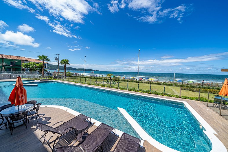 Dúplex con vista al mar en Bombas